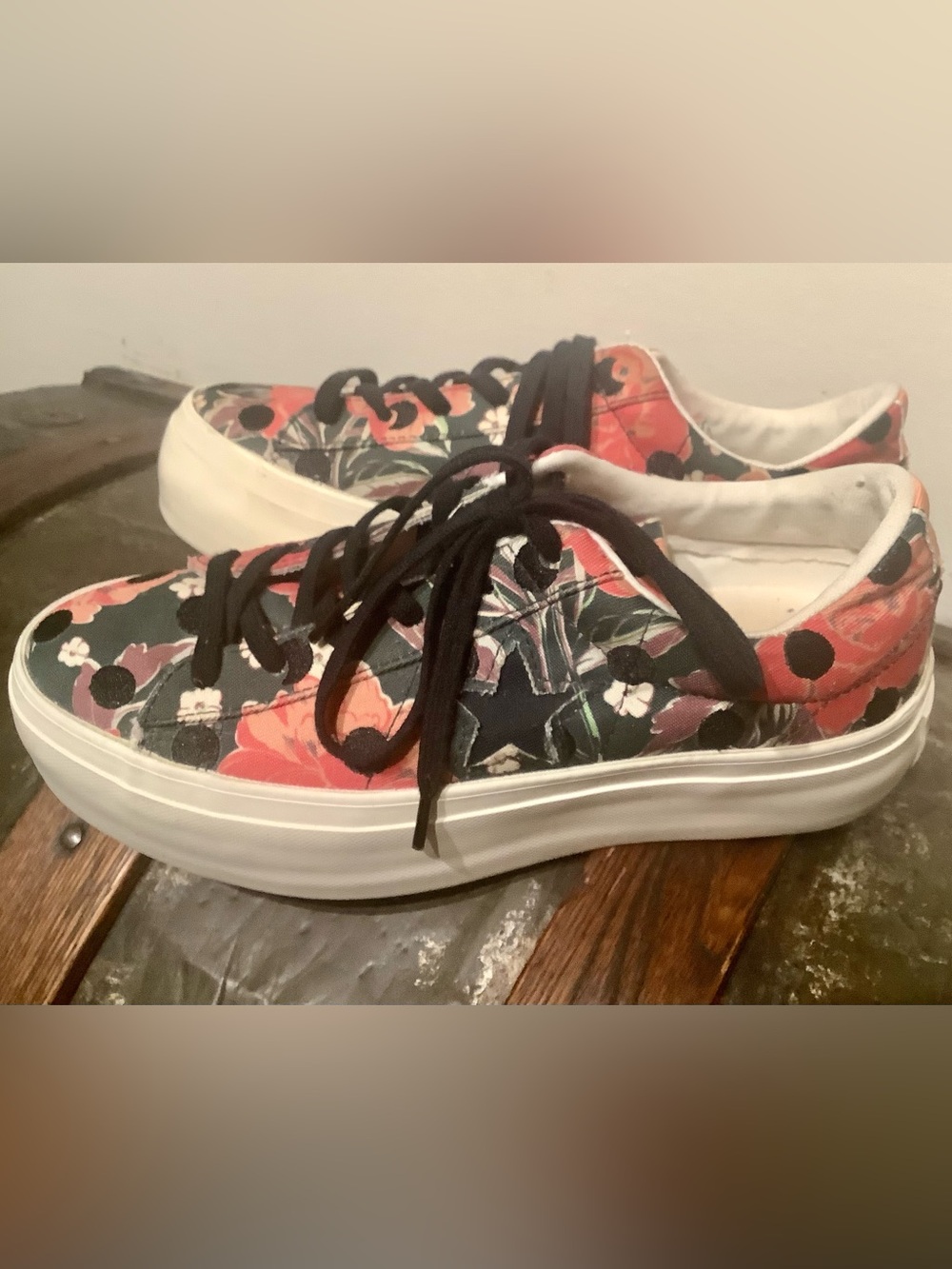 Converse One Star Platform Ox Floral Polka Dot Sneakers - women’s Sz US 7 - NWOT